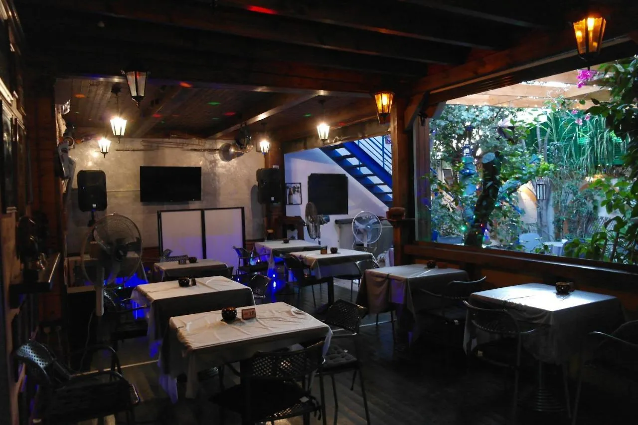 Harrys Inn Guesthouse Larnaka 0*,